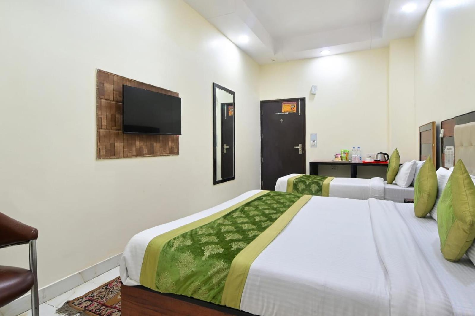 Hotel Emporio View - New Delhi Railway Station - Paharganj Экстерьер фото