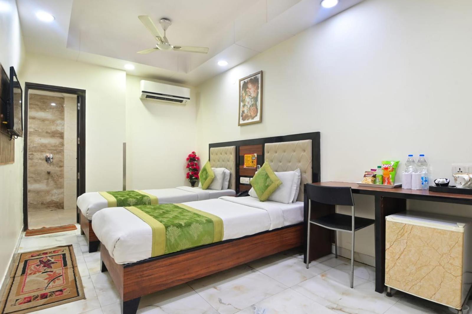 Hotel Emporio View - New Delhi Railway Station - Paharganj Экстерьер фото